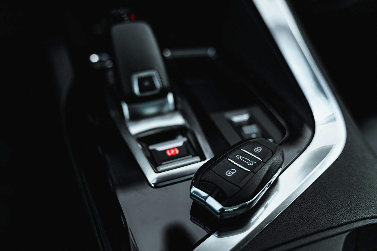 CAR & ACCESSORIES